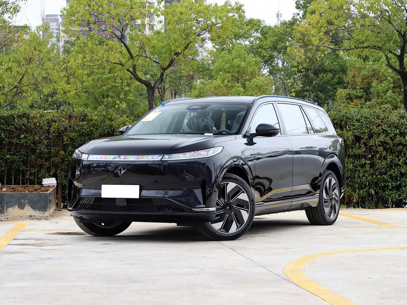 Dongfeng eπ008