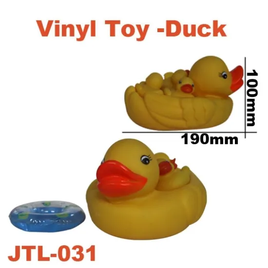 Water Squeaky Vinyl Bath Duck Toy For Kids