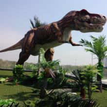 Realistic Animatronic Dinosaur T-rex