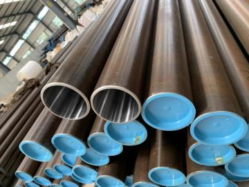 st37.0 carbon Ống thép liền mạch
