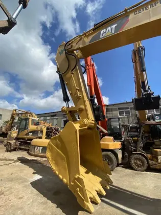 Slightly Used Caterpillar 336D Tracked Excavator in Excellent Condition for Mining Projects