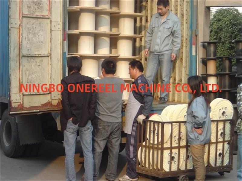 plastic spool (4)