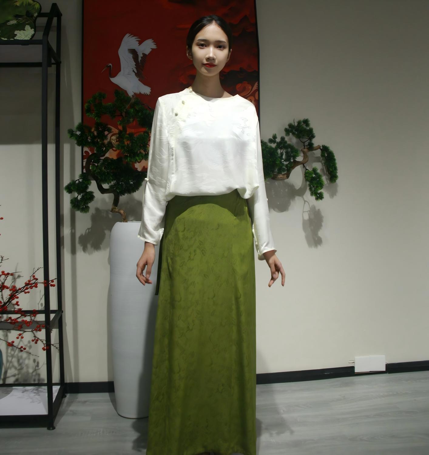 Top de mangas largas blancas