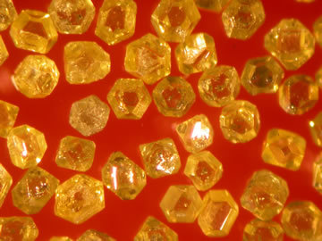 synthetic diamond powder