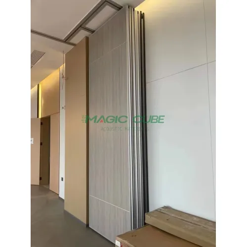 Soundproof aluminium movable building wall