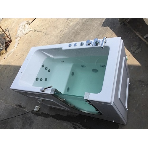 Large Walk-in Bathtub