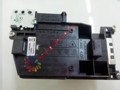 Generic Panasonic Projector Lamp Et-lav200 / Nsha200w For Panasonic Pt-vw430ea / Pt-vw430u