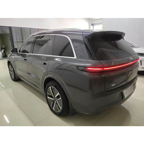 Used luxury SUV Lixiang L8