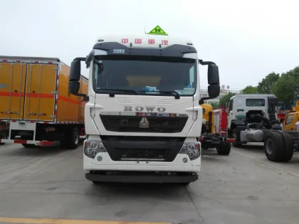 Dongfeng 4x2 Explosive devices transport truck