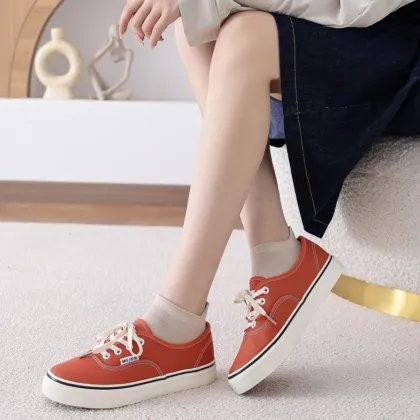 Crown Embroidered Boat Socks Collection