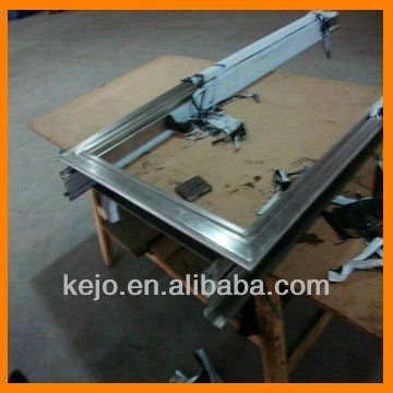 Machine for rolling up shutter doors