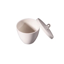 Crucibles en porcelaine glacée à forme moyenne avec couvercle 150 ml