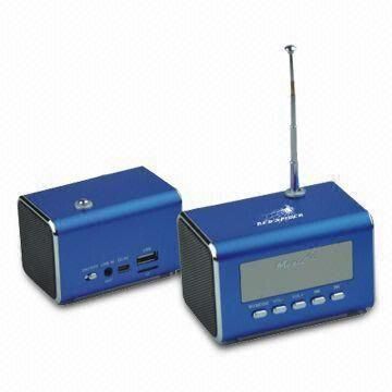 Mini Speaker with Metal Housing and FM Radio Function