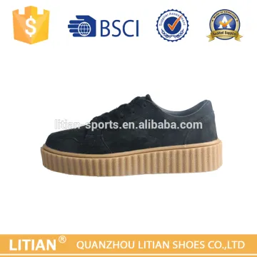 2016 popular design flat lady casual shoes with pig skin