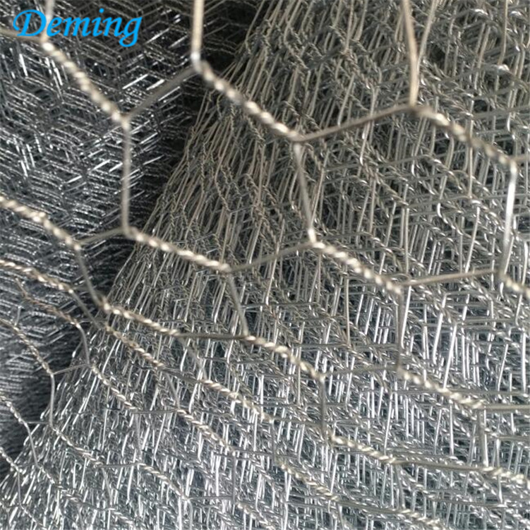 Hot Dipped Galvanized hexagonal chicken wire mesh fence