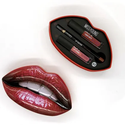 Girls' Beauty Design Makeup Sets: Lip Gloss and Liner Kit with Liquid Lipstick