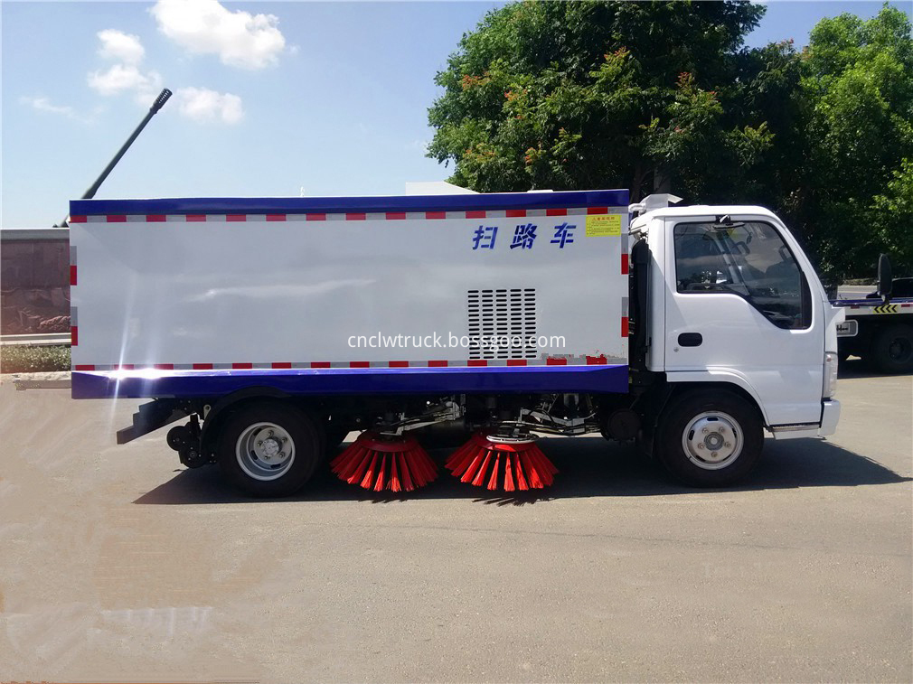 isuzu road sweeper truck 6