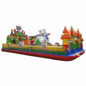 Inflatable Play Structures, Castle in 8 x 15m
