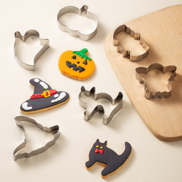 Halloween Cookie Cutters Set: 12Pcs Stainless Steel Baking Tools for Cookie and Cake Decorating