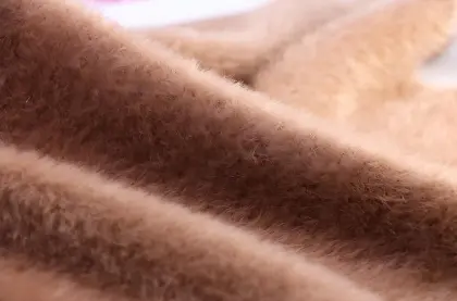 Customized 100% Nylon Feather Mink Sweater Sock Yarn 1.3cm