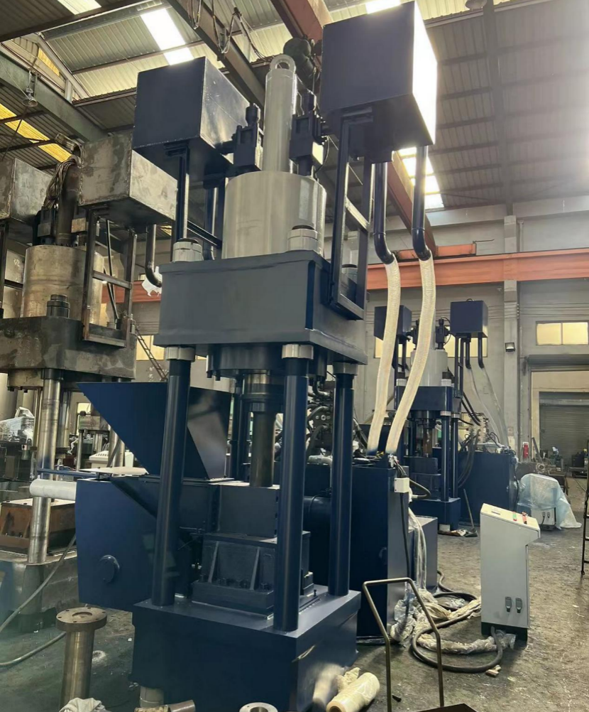 HYDRAUGOL AUTO AUTO AUTO GWASTRAFF SWARD BRIQUETTE Press