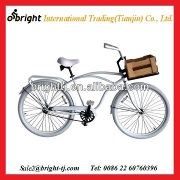 beach cruiser for man with wooden basket