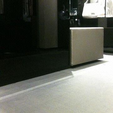 Wall-to-wall Woven Vinyl Flooring for Commercial Reference, w/PVC Backing, Measures 2 x 15 to 25m