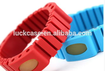 2015 new style hot selling Eco-friendly promotional best silicone mosquito repellent bracelets Bangles