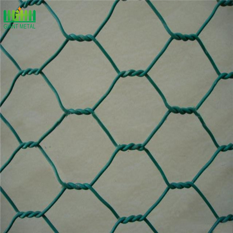 Galvanized chicken wire mesh fence