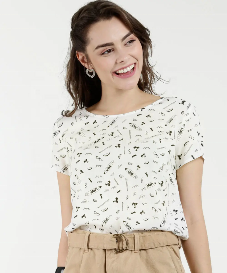 Blusa estampada de manga corta varada para todo