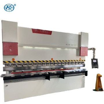 Elektrohydrauliczna synchroniczna prasa krawędziowa