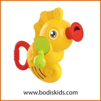 Children play in the water, take a bath and play with hand-operated water spray seahorse toys