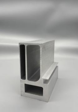 Profil Penyemperitan Aluminium Berbilang Ruang Kilang Selesai