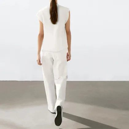 Women's flowing pleated collar vest