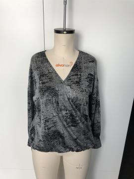 V-neck printing top with long sleeves