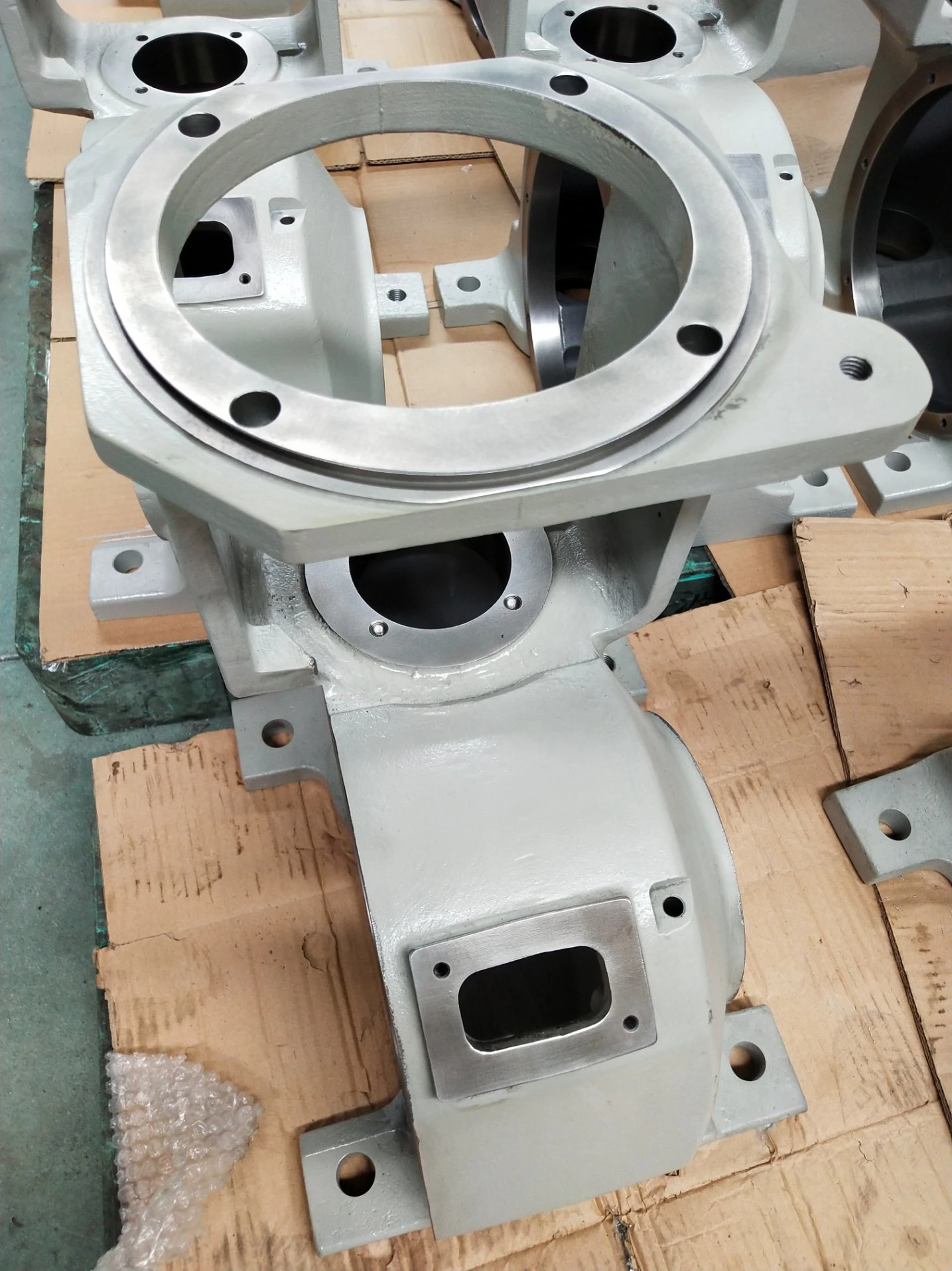 Vertical Gearbox Housing1