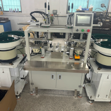 Máquina automática para fabricar perchas de alta calidad.