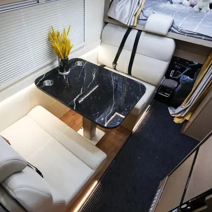 High Configuration 4x4 RV Camper Van - Changgang Fengjing Motor Home for Sale in China