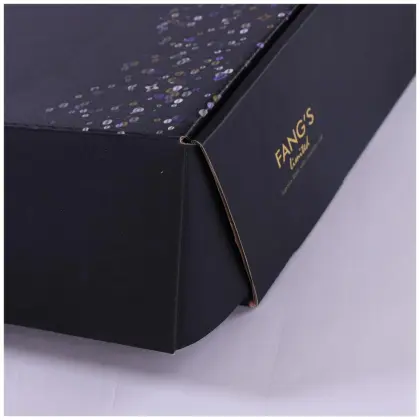 Black Corrugated Clothing General Transport Box Packaging