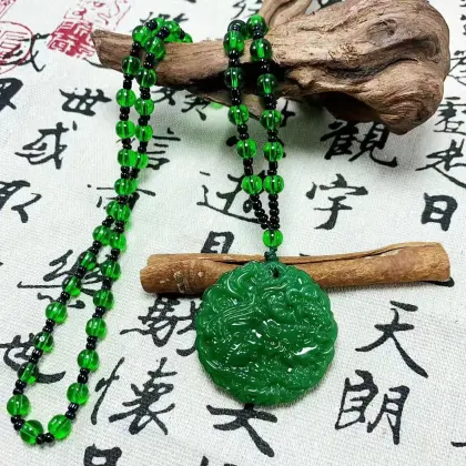Vintage Style Artificial Jade Necklace with Dragon and Phoenix for Wedding Gifts and Good Luck