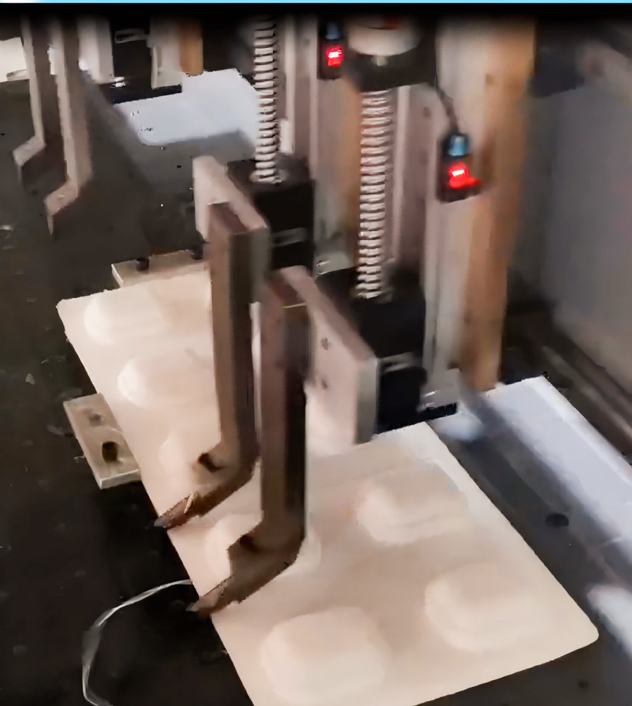 High efficiency v grooving machine for pulp products