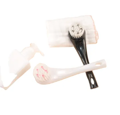 Complete Beauty Facial Mask & Brush Kit: Including Cleansing Station, Brushes, and Cleanser