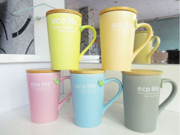 Ceramic coffee mug with lid promotional mugs