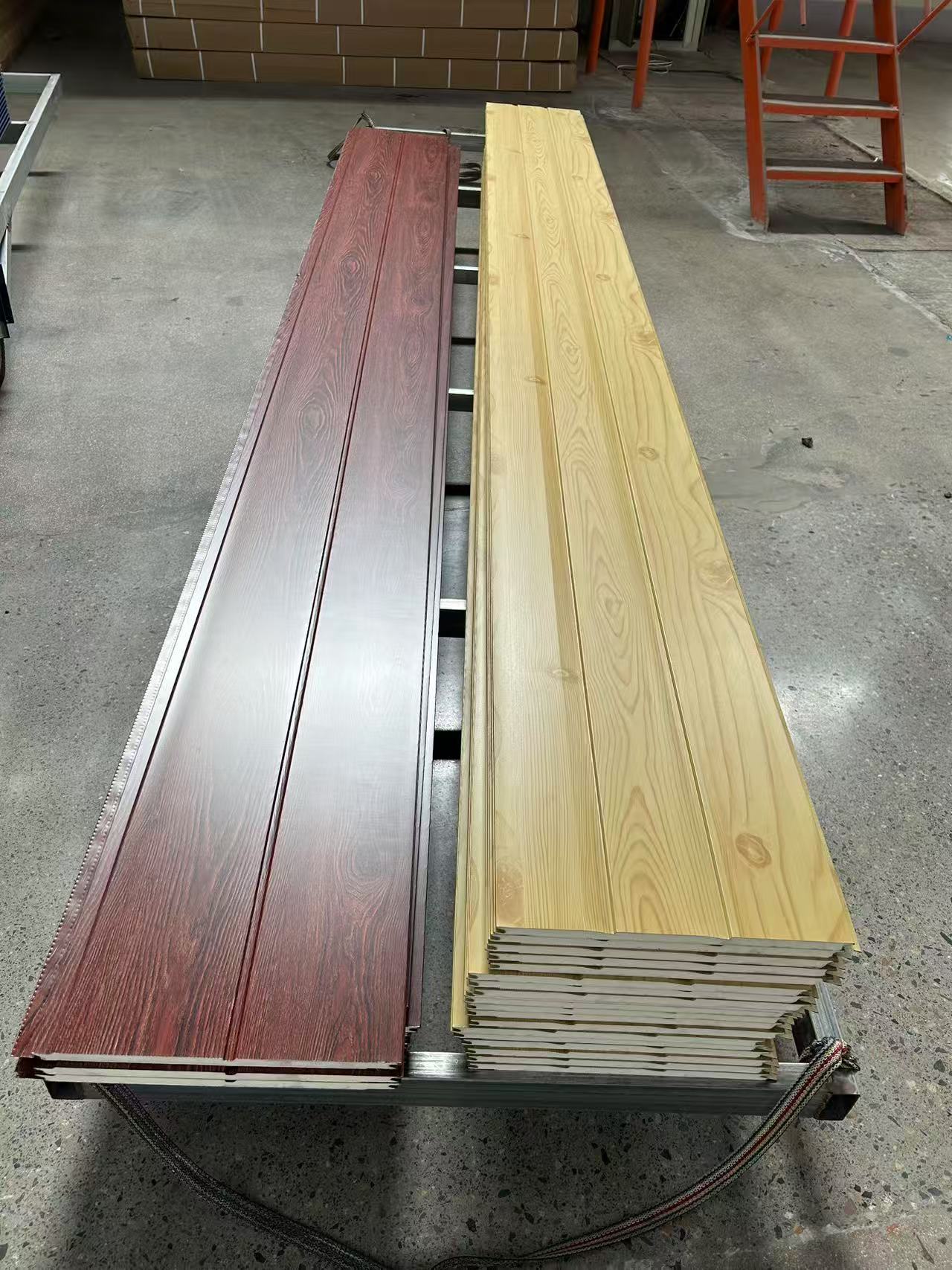 Painel de parede de metal isolado