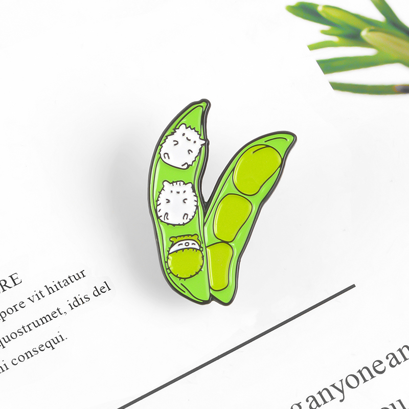 Green Pea pod enamel pin Cute small cat brooch Broad bean baby Lapel pin badge Cartoon animal Clothes bag jewelry gift for kids