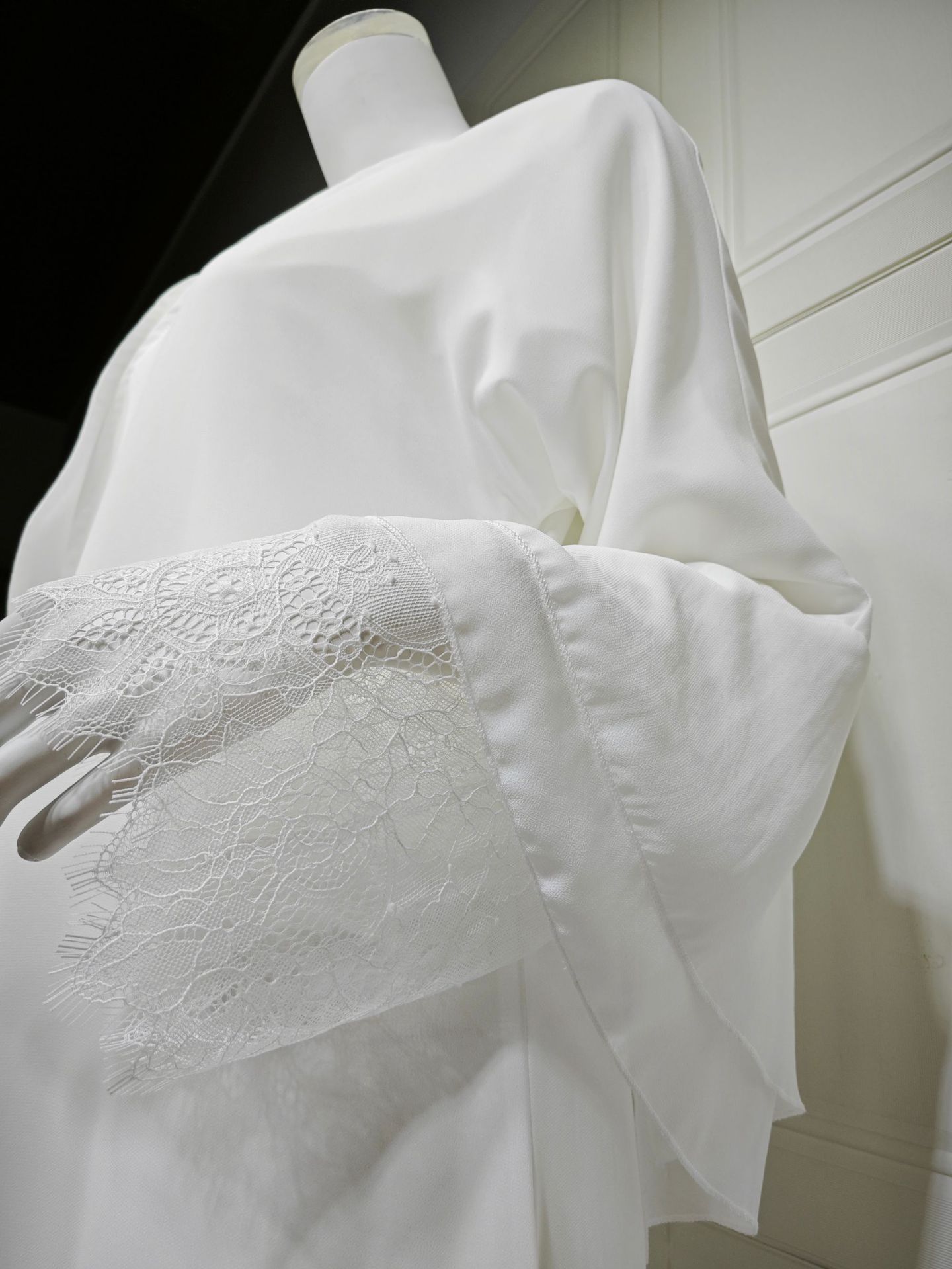 White Lace Abaya Set Matching Scarf MQ221 (3)