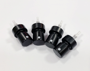 Matte black sprayer for perfume bottle