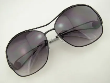 Roberto Cavalli Rc981s 01b C 63-13 135 Brand Names Ladies Sunglasses With White Legs