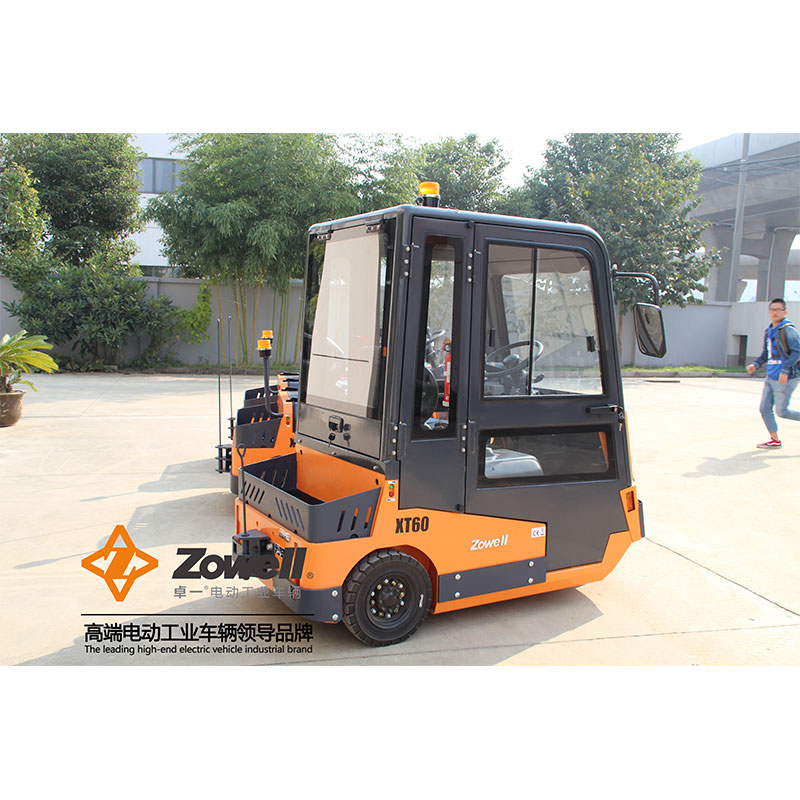 Towing tractor airport equipment fast for sale