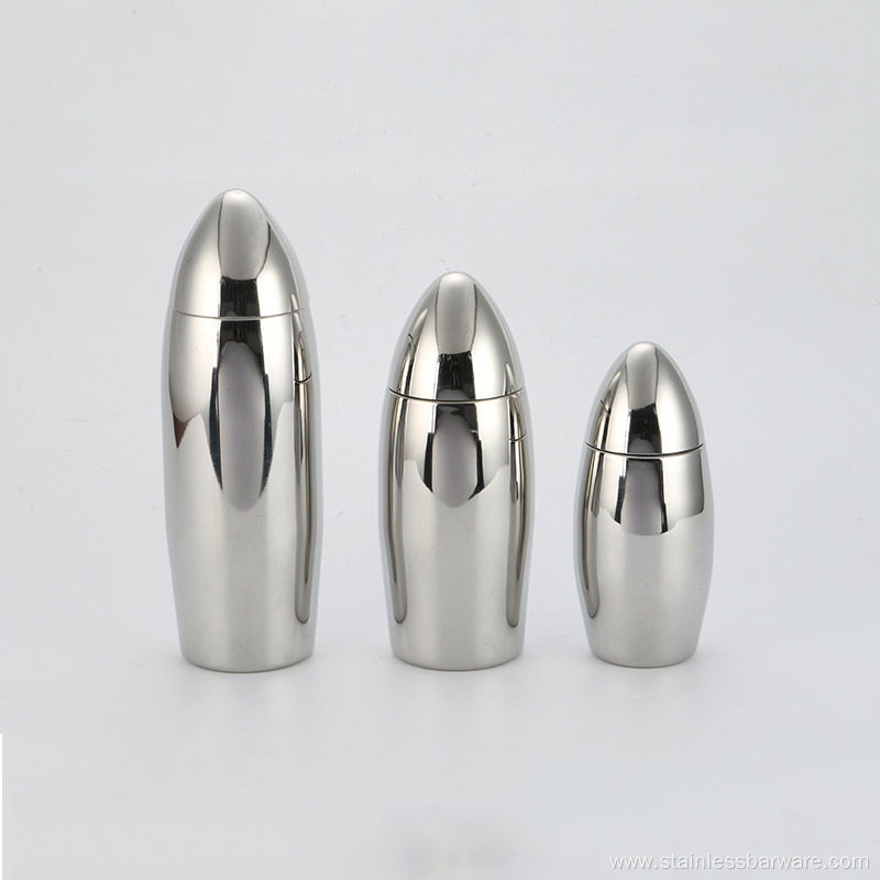 Stainless steel rocket cocktail shaker with novelty design